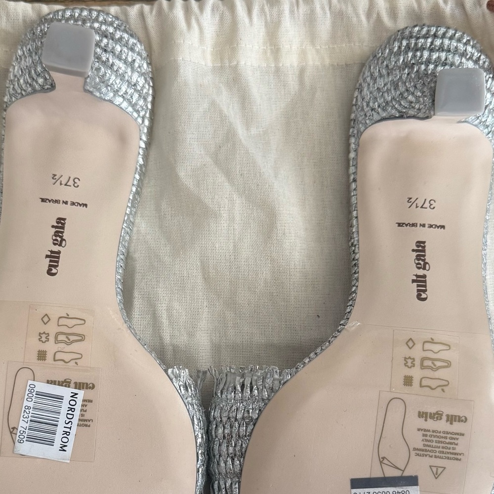 NWT Cult Gaia Ada Metallic Raffia Mules in Silver Size 37.5 - Picture 6 of 6